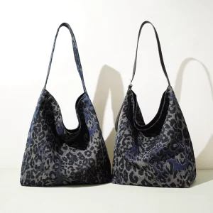 Autumn Winter New Korean Fashion High End Sense Underarm Niche Large Capacity Waterproof Single Button Tote Shoulder Bag