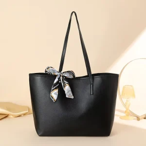 Classic Luxury Lady Tote Handbag with Zip Closure Fashionable Women’s Weekend Shoulder Bag