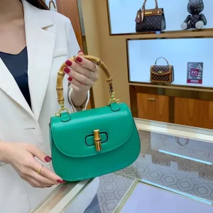 Cross border Casual Simple Solid Color Waterproof Zipper Closure PU Women’s Saddle Bag New Fashionable Portable Shoulder