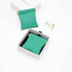 Custom Emboss Logo Closing Magnet Earring Ring Leather Jewelry Pouch Mini Luxury Watch Packaging Pu Leather Jewelry Bag