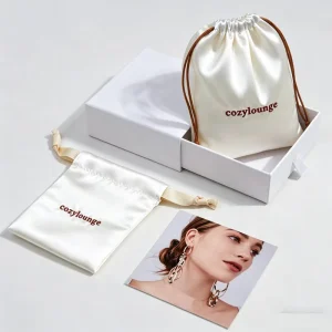 Custom Fashion Luxurious Gift Packaging Ivory Silk Satin Drawstring Jewelry Pouch Hair Wigs Cosmetic Packing Dust Bag