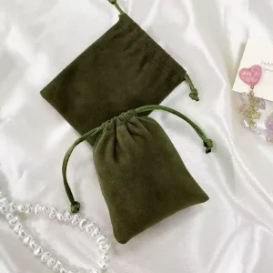 Custom Logo Green Jewelry Gift Drawstring Pouch Perfume Candle Velvet Bag Wedding Candy Pouch Packaging Bag Holiday Gift Bag