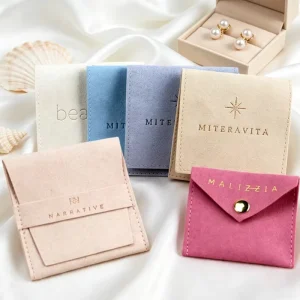 Custom Logo Pink Flap Envelope Luxury Microfiber Jewelry Pouch with Inner Divider Velvet Suede Jewelry Bag Pouch Packaging Snap