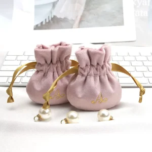 Custom Logo Printed Small Pink Velvet Drawstring Necklace Earring Bracelet Storage Bag Soft Luxury Velvet Gift Jewelry Pouch
