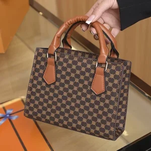 Custom Logo Women Exquisite Stylish Retro Printed Shoulder Handbag With Elegant Zipper Closure Square High End Bag