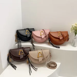 Designer High Quality Semi Circular Crossbody Bag With Hanging Rope Decoration Shoulder Bag Womens Handbag