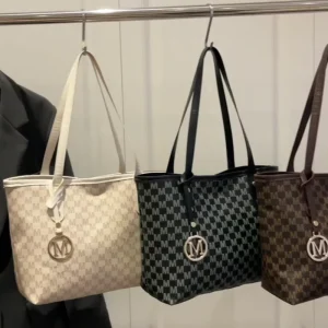 Designer’s Large Capacity Leather Women’s Luxury Handbag Zipper Polyester Lining Anti Theft Function Fashion Style