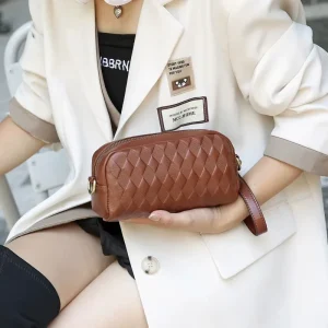 Elegant Women’s Genuine Leather Single Strap Zipper Closure Saddle Shoulder Bag Casual Luxury Handbag for Daily Use
