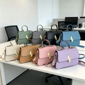 Fashion Leather Women Handbags Leaf Metal Buckle Ladies Shoulder Bag Trendy Top Handle Crossbody Bags for Women