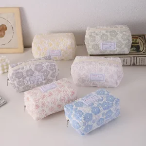 Floral Large Capacity Zipper Cosmetic Organizer Soft Quilted Heart Makeup Case Travel Storage