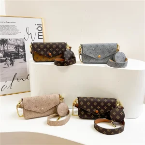 French Style Fashionable Envelope Bag Retro Printed Women Bag Wide Strap Shoulder Crossbody Bag With Pendant Key Purse