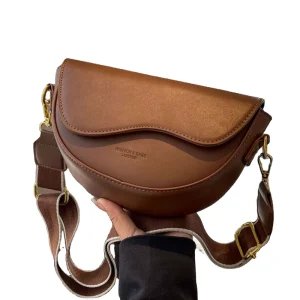 HK High Quality Retro Style High Sensation Shoulder Bag New Fashion Underarm Shoulder Bag for Ladies for Summer