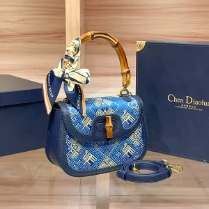 High Quality OEM ODM Low Moq Factory Direct Elegant Large Capacity crocodile Handbags Bambo Handle Crossbody Shoulder Bag