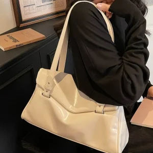 High-end Niche Design Korean Style Retro College Style Women’s Tote Bag Cover Splicing Detail Single Shoulder Commuting Underarm