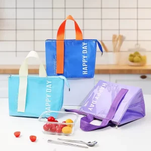 Large Capacity Aluminum Foil Insulated Zipper Lunch Bag with Letter Pattern Customized Design Fashion Style Keeps Heat