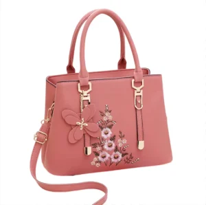 Luxury Casual Tote Purses for Women Open Closure Sweet Leather Handbags Polyester Lining Chain Decoration Popular Handbags