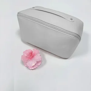 Luxury Cosmetic Bag Toiletry Kit Women Make up Organizer Travel Cosmetic Bag
