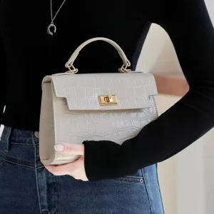 Luxury Crocodile Pattern Patent Leather Handbag for Women Elegant Glossy Black Square Tote Bag Ladies Designer Shoulder Bag