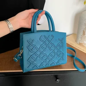 Luxury PU Leather Women’s Tote Handbag Zipper Polyester Lightweight Fashionable Elegant Popular Classic Exquisite Stitch