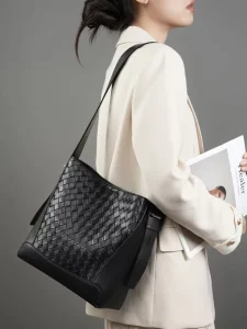 Minimalist Woven Leather Messenger Artisan Braided Craft Large Capacity Crossbody Shoulder Bag Supports Low MOQ Customization
