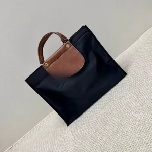 New Arrival Large Capacity Nylon Handbag Must Have for Goddesses Light Luxury Wear Resistant Youthful and Stylish