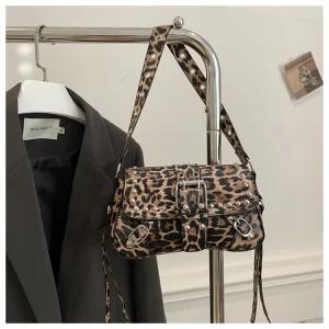 New Arrival Textured Trendy Hot Girl Rivet Leopard Personalized Crossbody Bag Motorcycle Locomotive Single Shoulder Women’s Bag