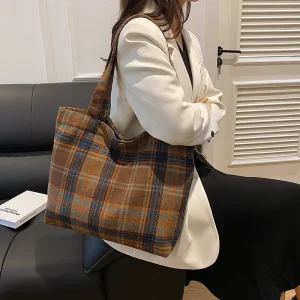 New Autumn Winter Women’s Large Capacity Woolen Tote Bag Plaid Shoulder Bag Small Size Popular College Students Commuters