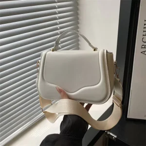 New Fashion Work Class Handbag Go Out Leisure Joker Shoulder Messenger Bag Saddle Bag Medium Size with Zipper and Phone