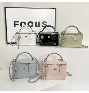 New Lady Fashion Single Strap Shoulder Crossbody Bag with Chains Candy Pattern Polyester Lining Zipper Closure Mini Size