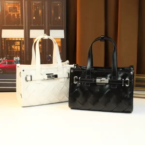 New Woven Buckle Design Handbag Fashionable and Versatile Women’s Small Square Bag