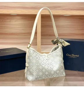 PU Leather Unisex Designer Handbags with Zipper Closure and Two Handles Reusable Luxury Foldable Travel Bags