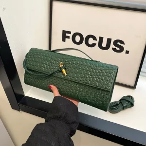 Purse for Women Shoulder Bag Cute Woven Baguette Bag Clutch Square Handbags for Lady Luxury Bag