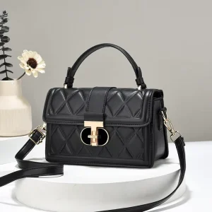 Quilted Small Square Bag Stylish Niche Design Elegant Womens Handbag Shoulder Crossbody Bag Polyester Lining