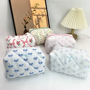 Ready Stock Quilt Quilted Cosmetic Bag Cute Lady Cosmetic Pouch Cosmetic Bag Quit Makeup Bag Christmas Gift