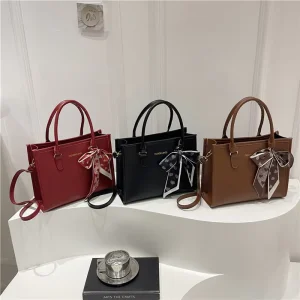 Simple Fashion Large Capacity Handbag Fashion Casual Shoulder Bag Women’s Small Square Single Strap Polyester Lining