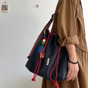 Spring New Arrival Large-Capacity Drawstring Tassel Fur Tote Bag Shoulder Bag Commute Casual Travel Crossbody Bag