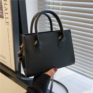 Spring New Crossbody Shoulder Bag Retro Casual Fashion Portable Middle Square Women’s Simple Popular Western Zipper Single