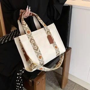 Stylish New Arrival Polyester Women Tote Bag Large Capacity Shoulder Crossbody Bag Luxury Designer Style Handbag for Daily