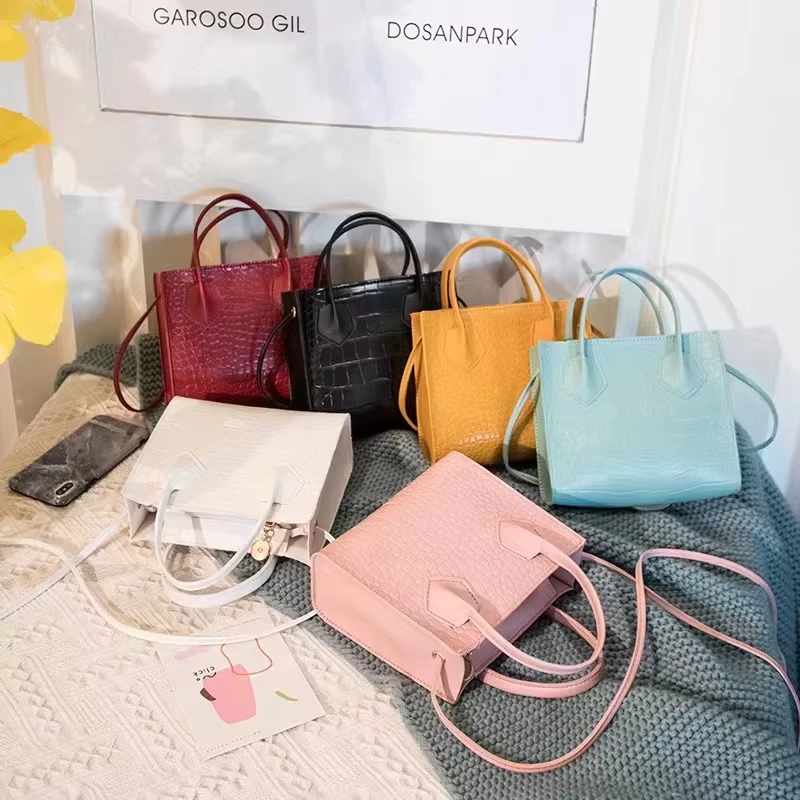 Versatile Women’s Crocodile Handbag with Single Strap Candy-Color Geometric Pattern PU Material Zipper Closure