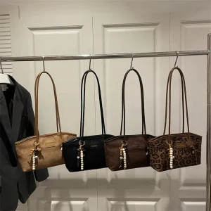 Vintage Simple Fashion Trend Single Shoulder Bag Autumn Winter Women’s Casual Large Capacity Underarm Polyester Zip
