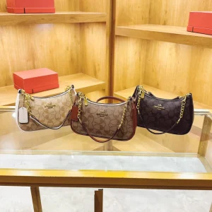 Vintage Style Ladies’ Handbag. Made of High quality PU Material. Luxurious Brand Handbags.739