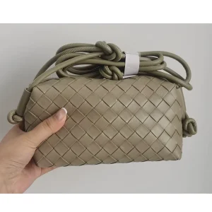 Women Fashion Crossbody Handbags Metal Zipper Closure Small Woven Pattern Marron Shoulder Bags