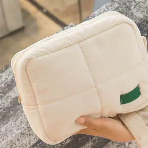 Women Quilted Makeup Bag Cosmetic Holder Bag Aesthetic Puffer Cosmetic Pouch Waterproof Soft Cosmetic Bag