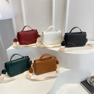 Women’s Cross Body PU Leather Handbags Versatile Fashionable Shoulder Saddle Bag for Commuting
