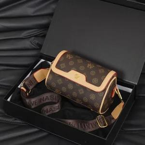 Women’s Fashionable Printed Cross body Bag. Can Be Used by Carrying on the Back or Across the Shoulders.8002