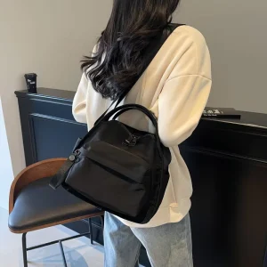 Women’s Lightweight Nylon Crossbody Shoulder Bag Large Capacity Single Strap Polyester Lining Zip Closure Cross Border Trend