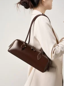 Women’s Niche Design Single-Shoulder Large-Capacity Cowhide Underarm Bag Zipper Long Red Bags
