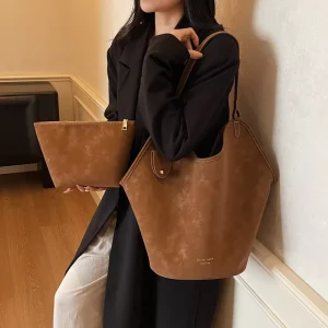 Women’s Retro Large Capacity Shoulder Bag Multi Functional Bucket Style Tote for Autumn Winter