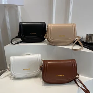Women’s Winter New Model PU Crossbody Saddle Shoulder Bag Zipper Closure Single Strap Small Square Design for Leisure