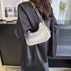 ZPY047 WEEKS Custom Women PU Leather Underarm Shoulder Bag Punk Style Crescent Crossbody Purse OEM ODM Custom Logo Accepted